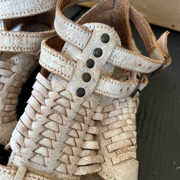 BED|STU White Nectar Distressed Leather Woven Sandals 9
